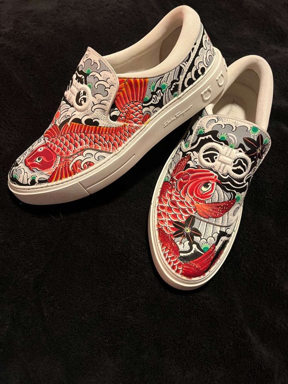 Salvatore Ferragamo/Damien Bart Custom Hand Painted Koi fish Sneakers 1/1 Sz 11 - Picture 4 of 5